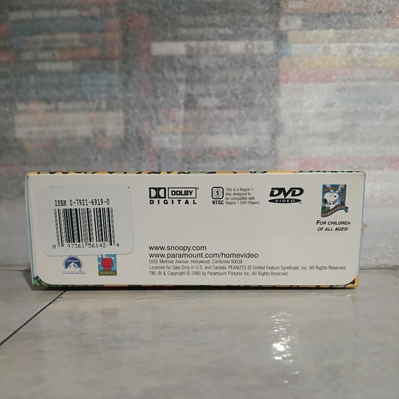 Peanuts Classic Holiday Collection 3-DVD Boxed Set (NEW SEALED) - Picture 7 of 9